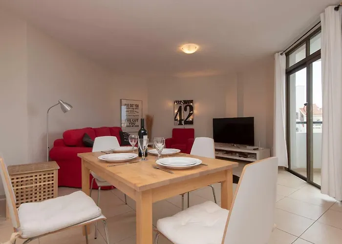 Great 2 Beds Cristianos Apartment *